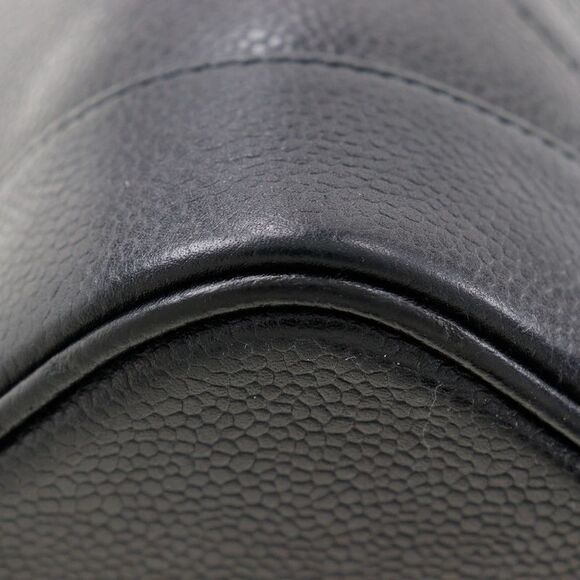 Pre Loved chanel Women Black Handbags - Picture 4 of 8